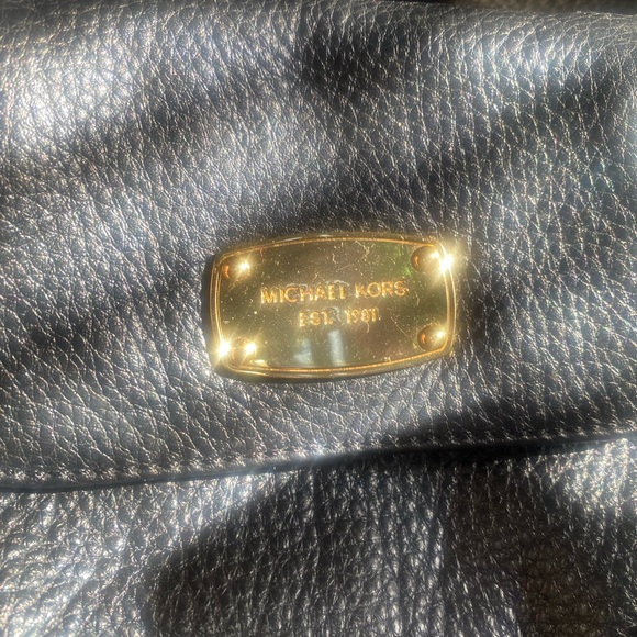 Michael Kors Crossbody - Picture 2 of 10